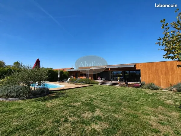 Villa 6 pièces 148 m²