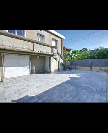 Maison entièrement rénovée a saisir