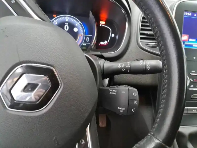 Renault Scenic grand  dci 110 energy — photo 32