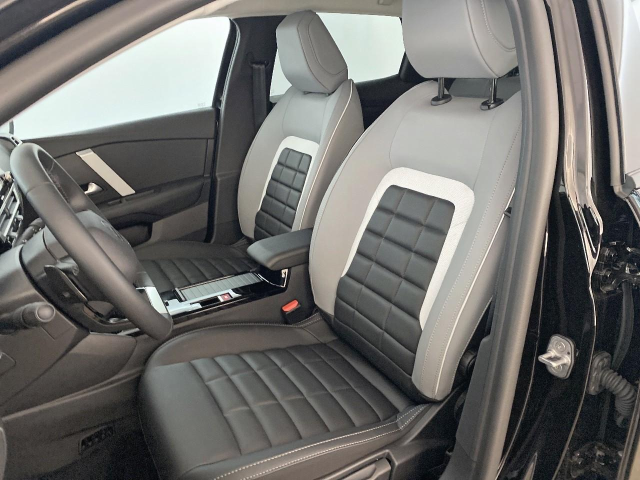 Citroën C4 hybride 145 ch e-dcs6 max — photo 9