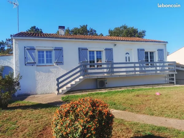 Location meublée 98m2 avec piscine & jardin