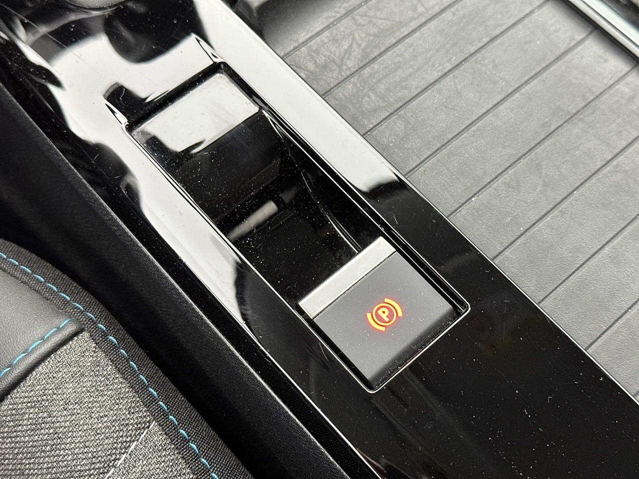 Citroën C4 puretech 130 s&s bvm6 feel pack — photo 32