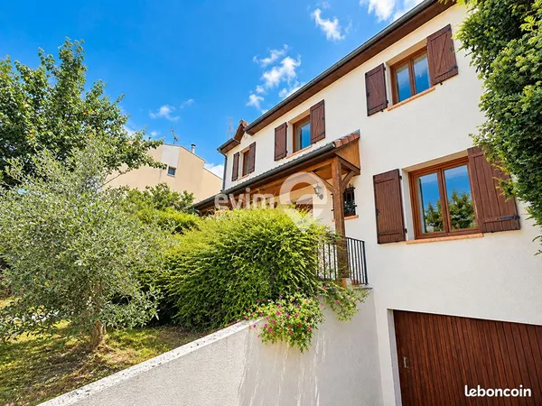 Maison 7 pièces 130 m²