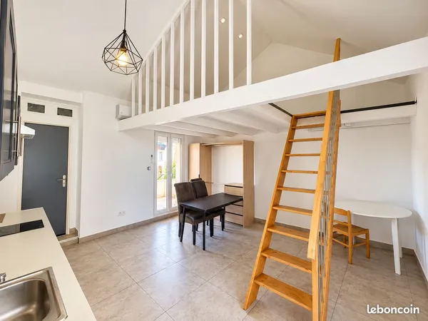 1 DUPLEX AVEC MEZZANINE - 30,47 m² AU SOL - CLIMATISATION - BALCON TERRASSE