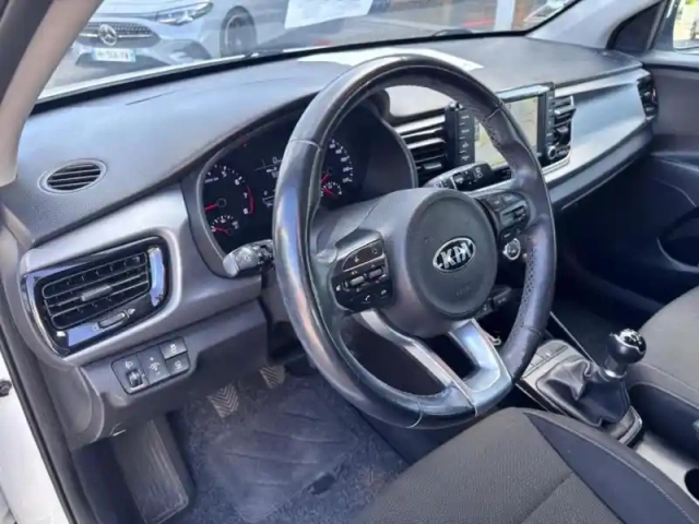 Kia Rio 1.2 84ch isg launch edition — photo 9
