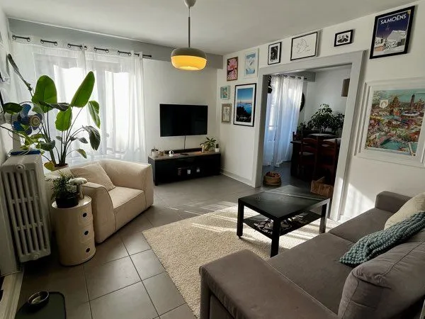 À VENDRE - Appartement 90 m² en plein centre-ville d'Épinal avec garage de 40 m²