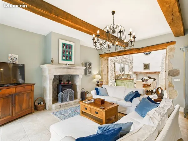 Maison 7 pièces 233 m²
