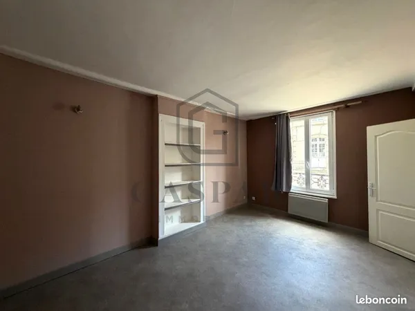 Studio 1 pièce 30 m²