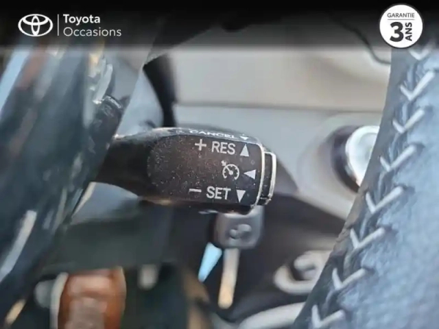 Toyota Yaris 110 vvt-i ultimate cvt 5p — photo 14