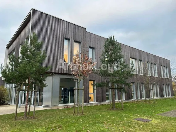 Bureaux 1796 m²