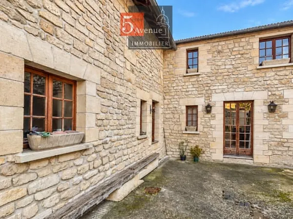 Maison 6 pièces 148 m²