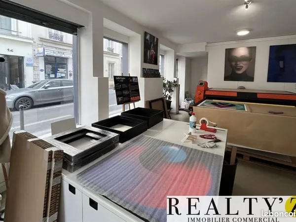 Local commercial 122 m²
