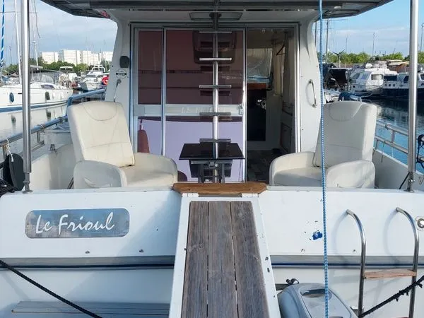 Appartement atypique bateau habitable 40m² 3 pièces bassins à flot - Idéal au coeur de bordeaux