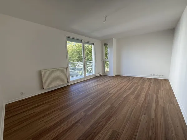 Appartement Location Guyancourt 2p 52m² 997€