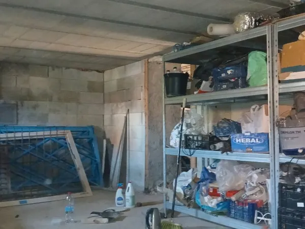 Dépôt stockage 65m2 uniquement