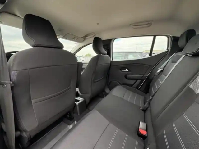 Dacia Sandero 1.0 tce 90ch confort cvt -22 — photo 14