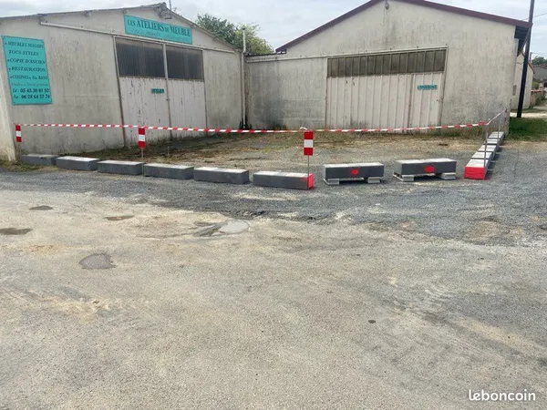Local d’activité et entrepôt Vente Courcôme 1p 350m² 60000€