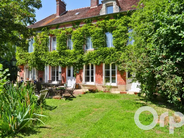 Maison 7 pièces 271 m²