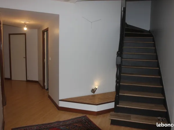 Duplex T5 Triangle d'Or Siam