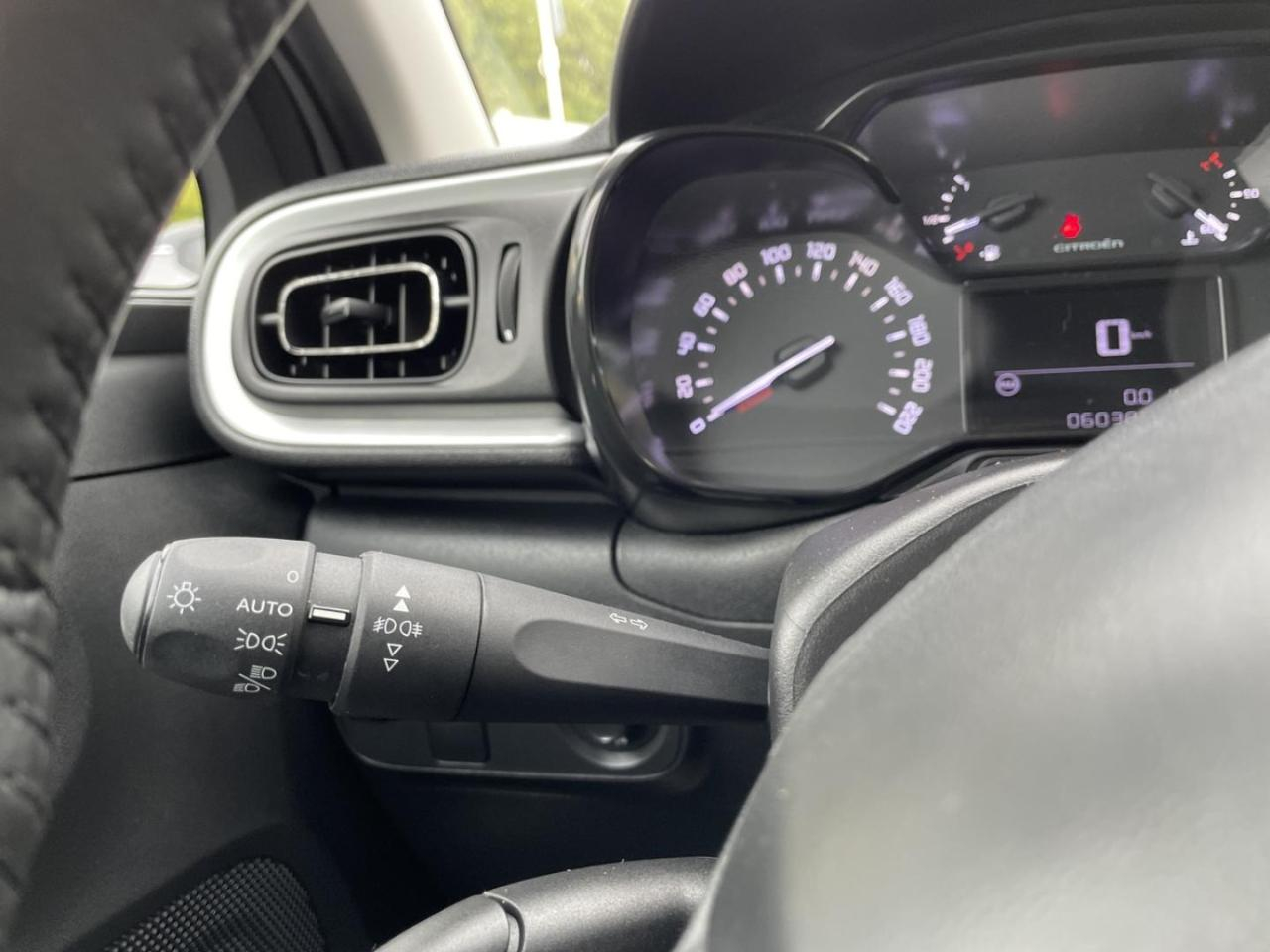 Citroën C3 1.2 puretech 83ch s&s shine — photo 26