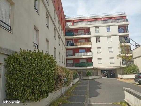 ROSNY-SOUS-BOIS - F3 BBC 63 m² - 2 chambres - 10 min métro Ligne 11