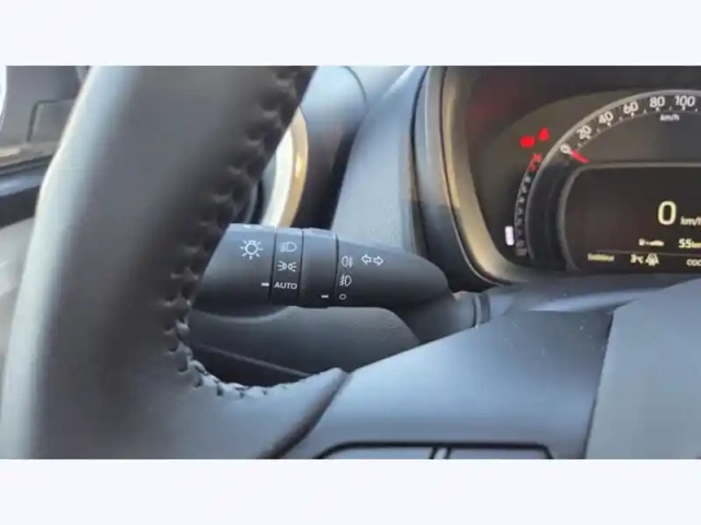 Toyota Aygo 1.0 vvt-i 72 design — photo 14