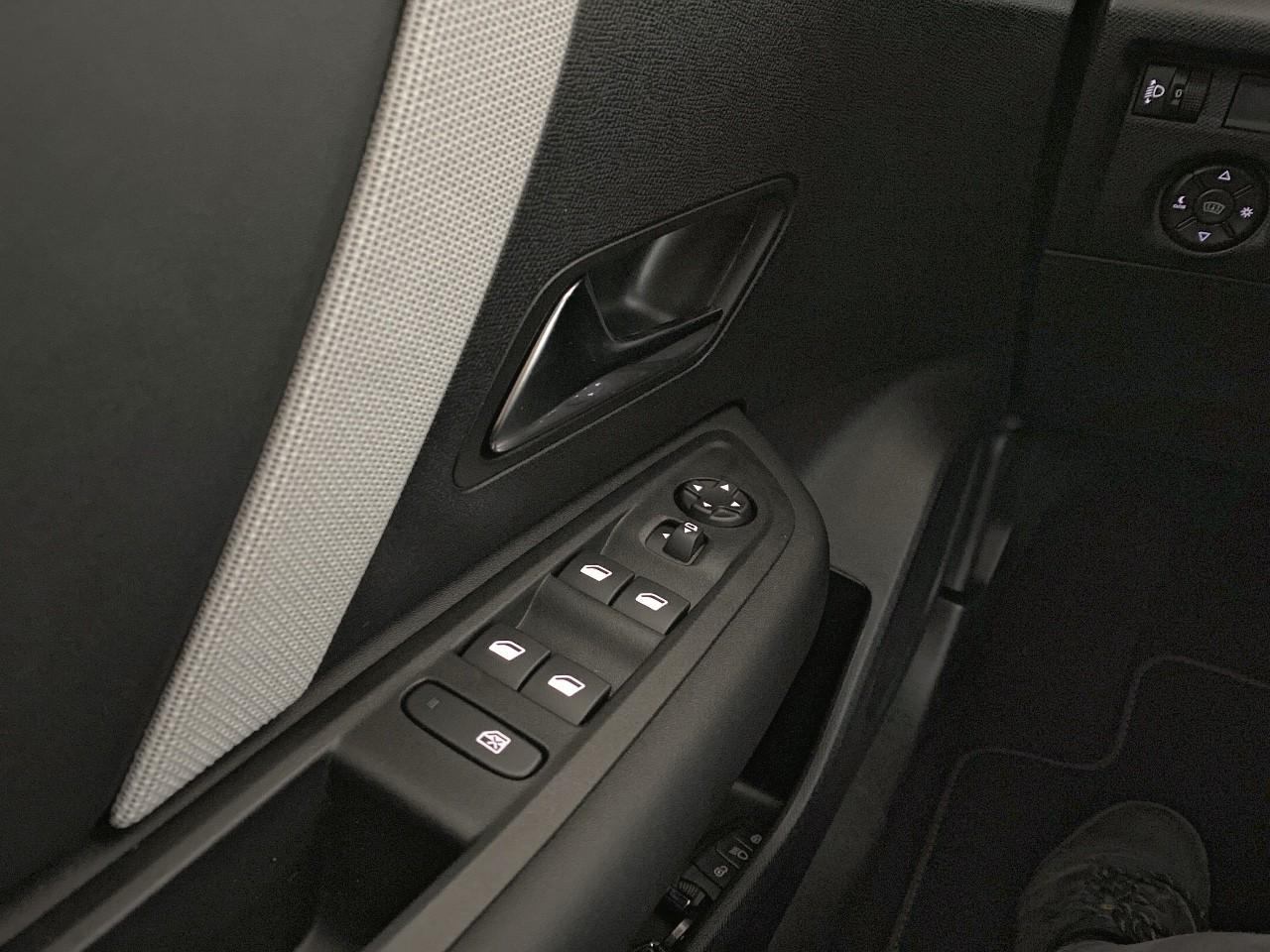 Citroën C4 hybride 145 ch e-dcs6 max — photo 20