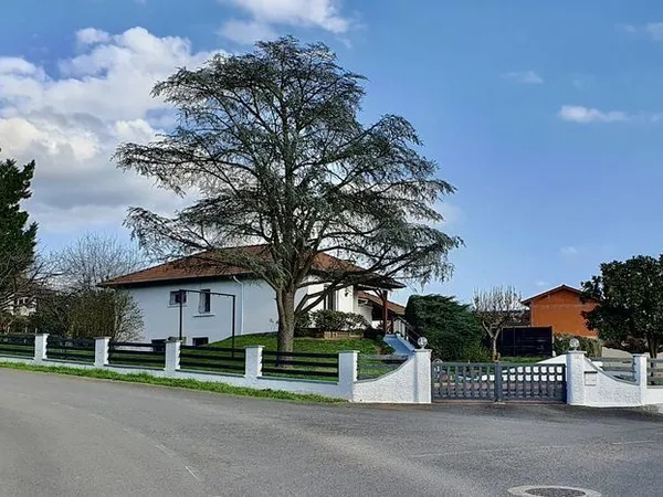 villa 150 m2 + piscine