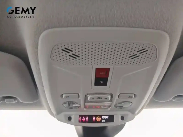 Peugeot 208 electrique 50 kwh 136ch — photo 17