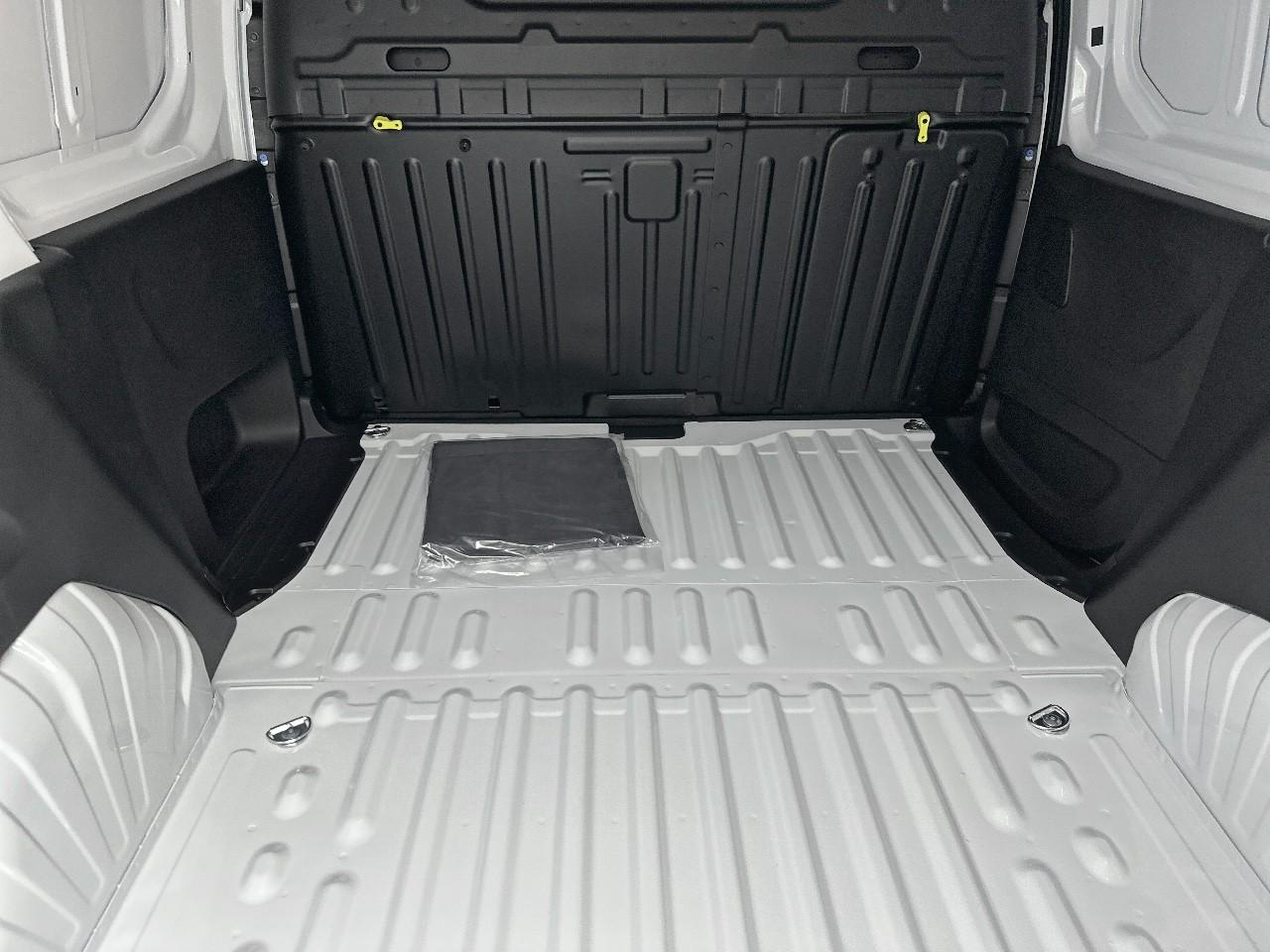 Citroën Berlingo van m diesel 100 ch manuelle — photo 8