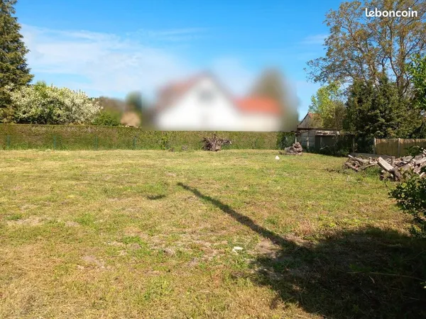 Terrain constructible 800 m2 Barmont Mehun sur Yevre