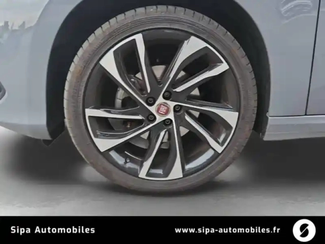 Fiat Tipo 5 portes 1.0 firefly turbo 100 ch s&amp;s — photo 9