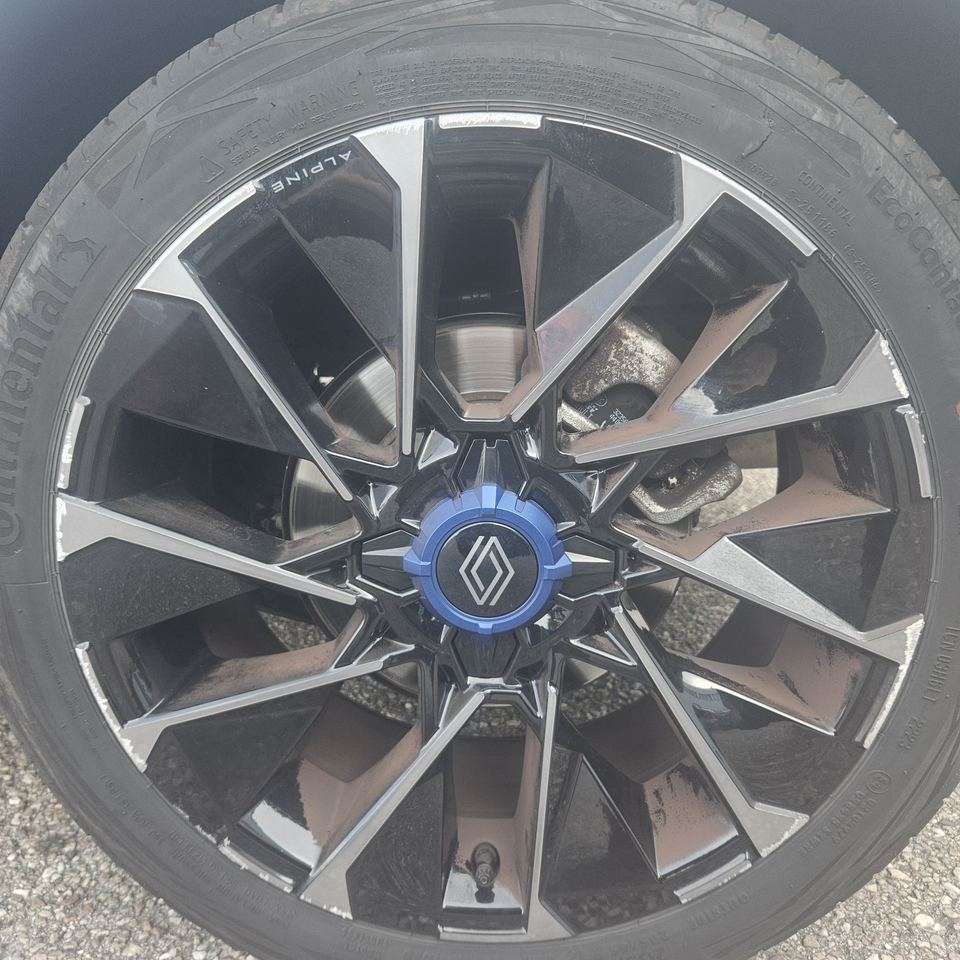 Renault Clio TCe 90 — photo 24