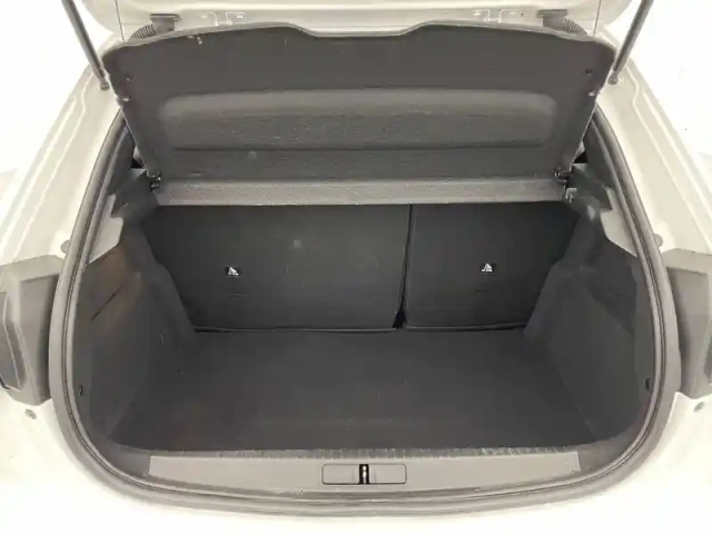 Peugeot 208 electrique 50 kwh 136ch — photo 16