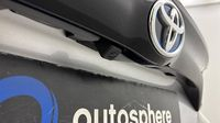 Toyota Yaris 116h Iconic 5p MY22 — photo 29