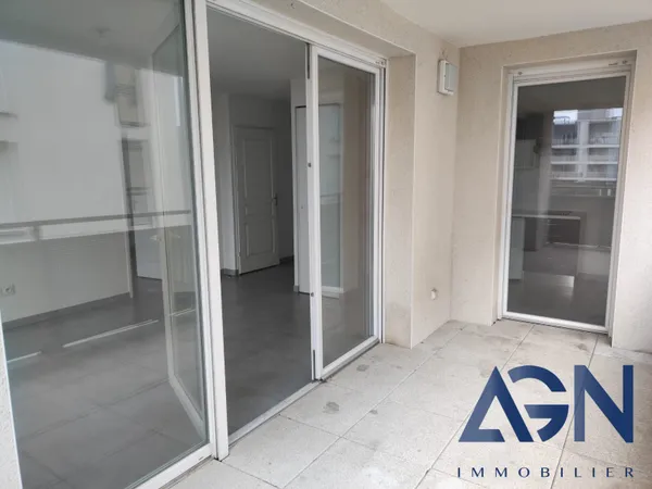 À VENDRE : APPARTEMENT 2 PIECES DE 46,15M² AVEC TERRASSE À MO