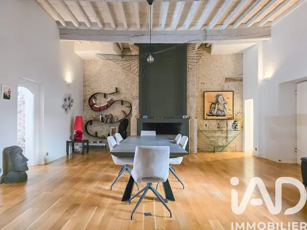 Appartement 6 pièces 209 m²