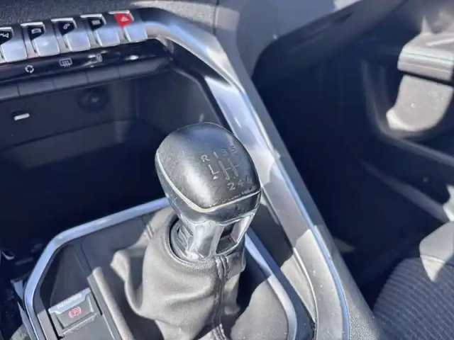 Peugeot 5008 bluehdi 130ch s&amp;s bvm6 — photo 14