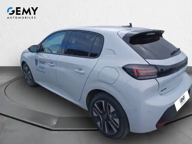 Peugeot 208 100 s&amp;s bvm6 — photo 7