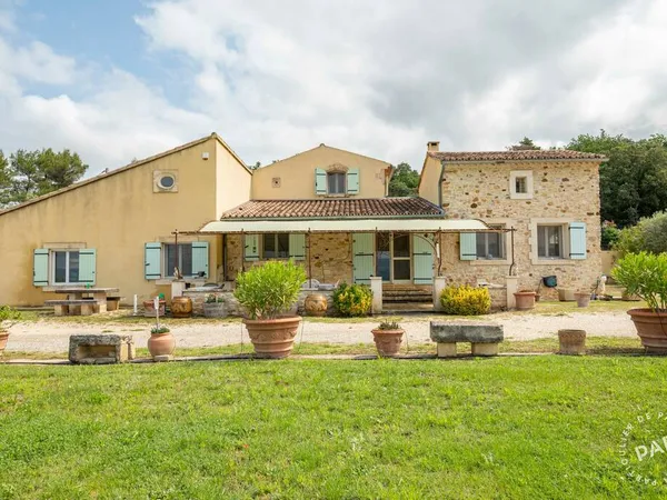 Maison 6 pièces 250 m²