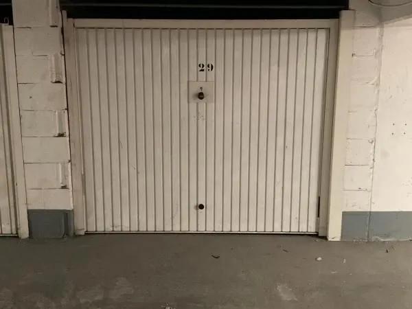 Garage/box 14 m² Croix