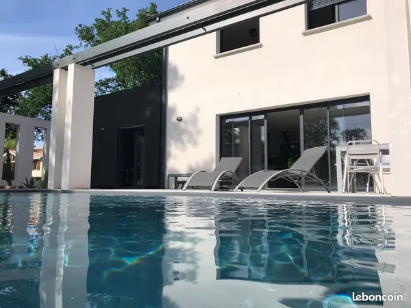Maison contemporaine - 161m² - Piscine chauffée