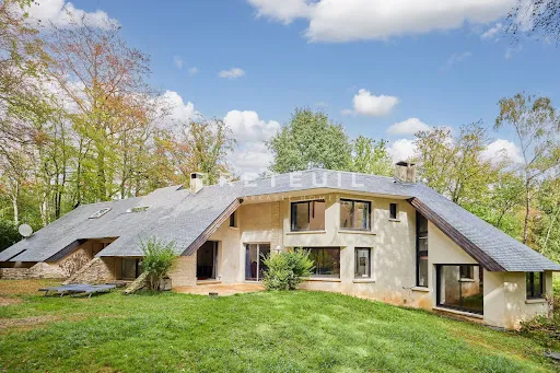 Maison 8 pièces 220 m²