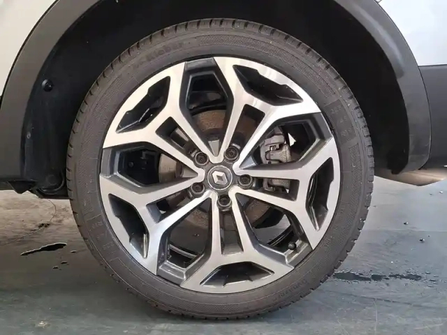 Renault Kadjar tce 140 edc — photo 10