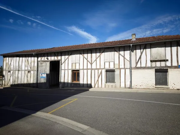 Maison de PLAIN-PIED à la campagne .