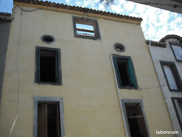 Immeuble 14 pièces 335 m²