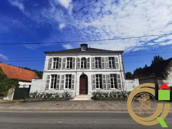 Maison 7 pièces 227 m²