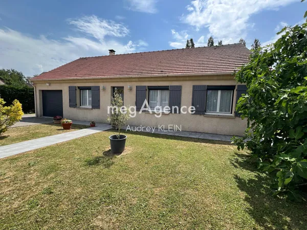 Maison de plain pied sur 1000m2 de terrain clos