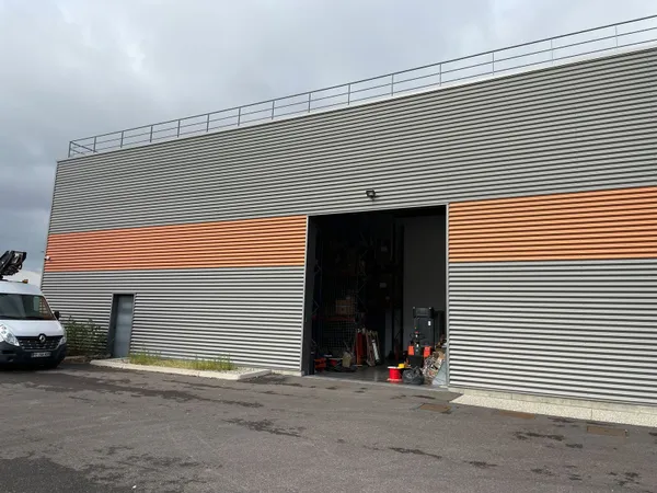 Local d'activité 435 m²