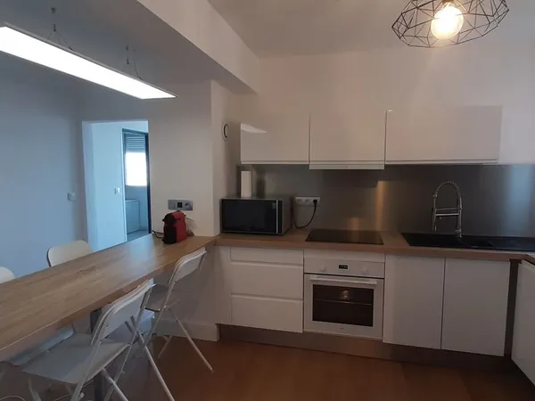 Location chambre appartement, Tram A, 10mn de Bordeaux Bastide